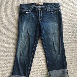 Fashionable Capri Jeans